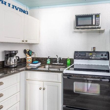 Bungalow 1 Minute From The Beach Suite #3 恩格尔伍德 外观 照片