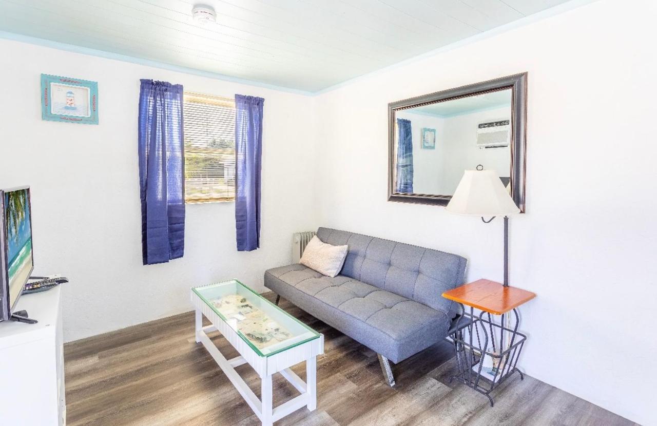 Bungalow 1 Minute From The Beach Suite #3 恩格尔伍德 外观 照片